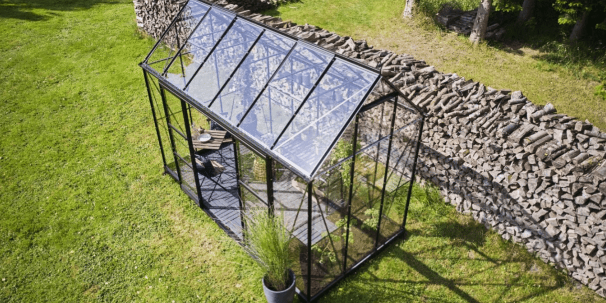 Planthouse 6 in Black